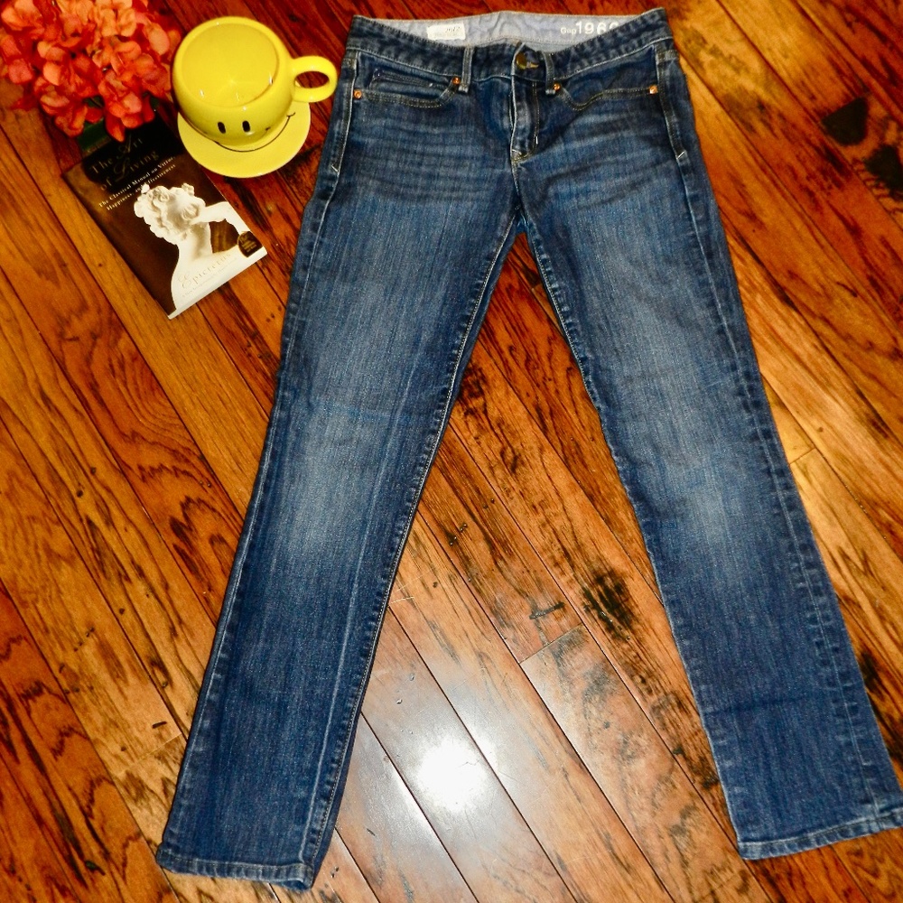 Gap 1969 (Sz 26) Straight Leg